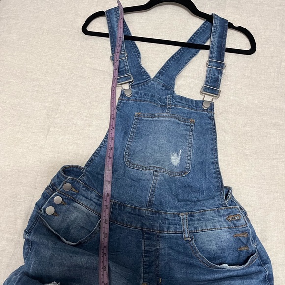 Denim overall distressed size 10 - Picture 4 of 7